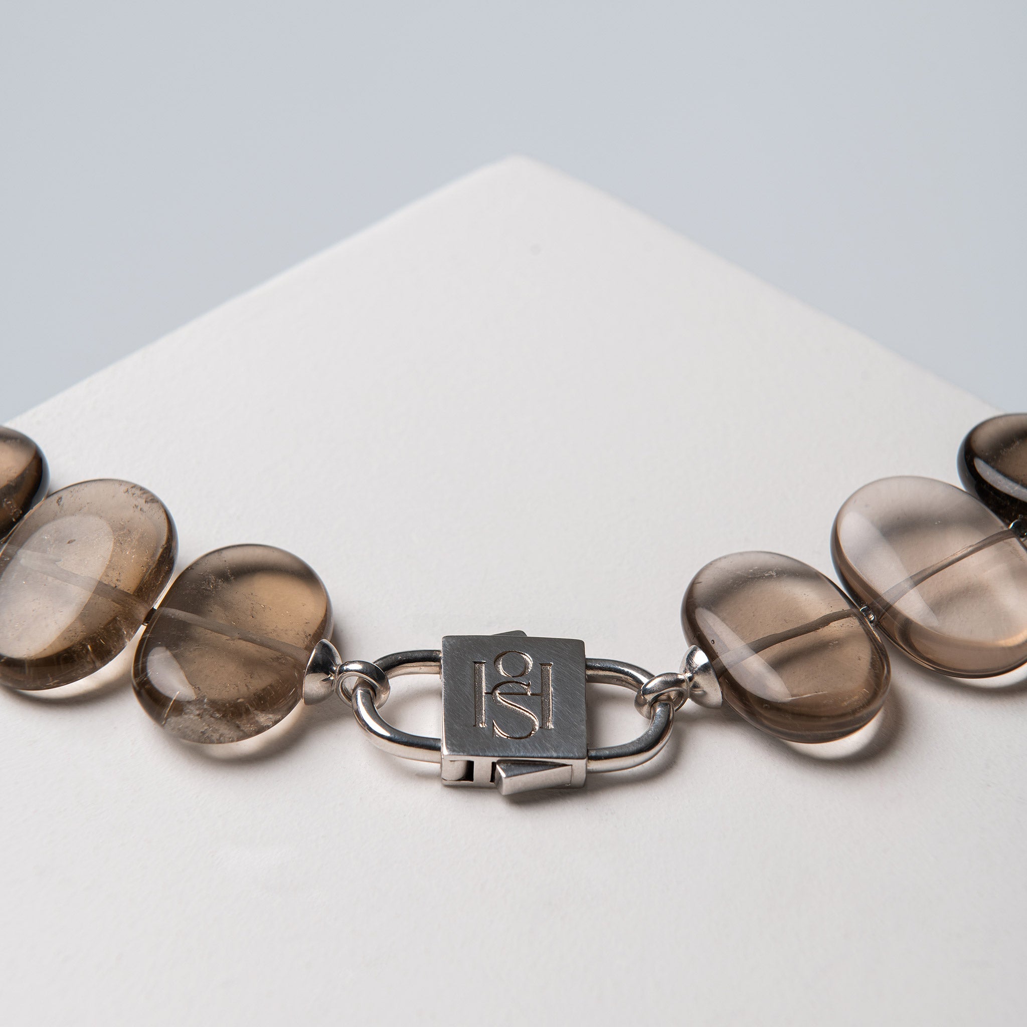 House of Sol - HoS - Unique High-end Fine Jewelry for unapologetic women. 