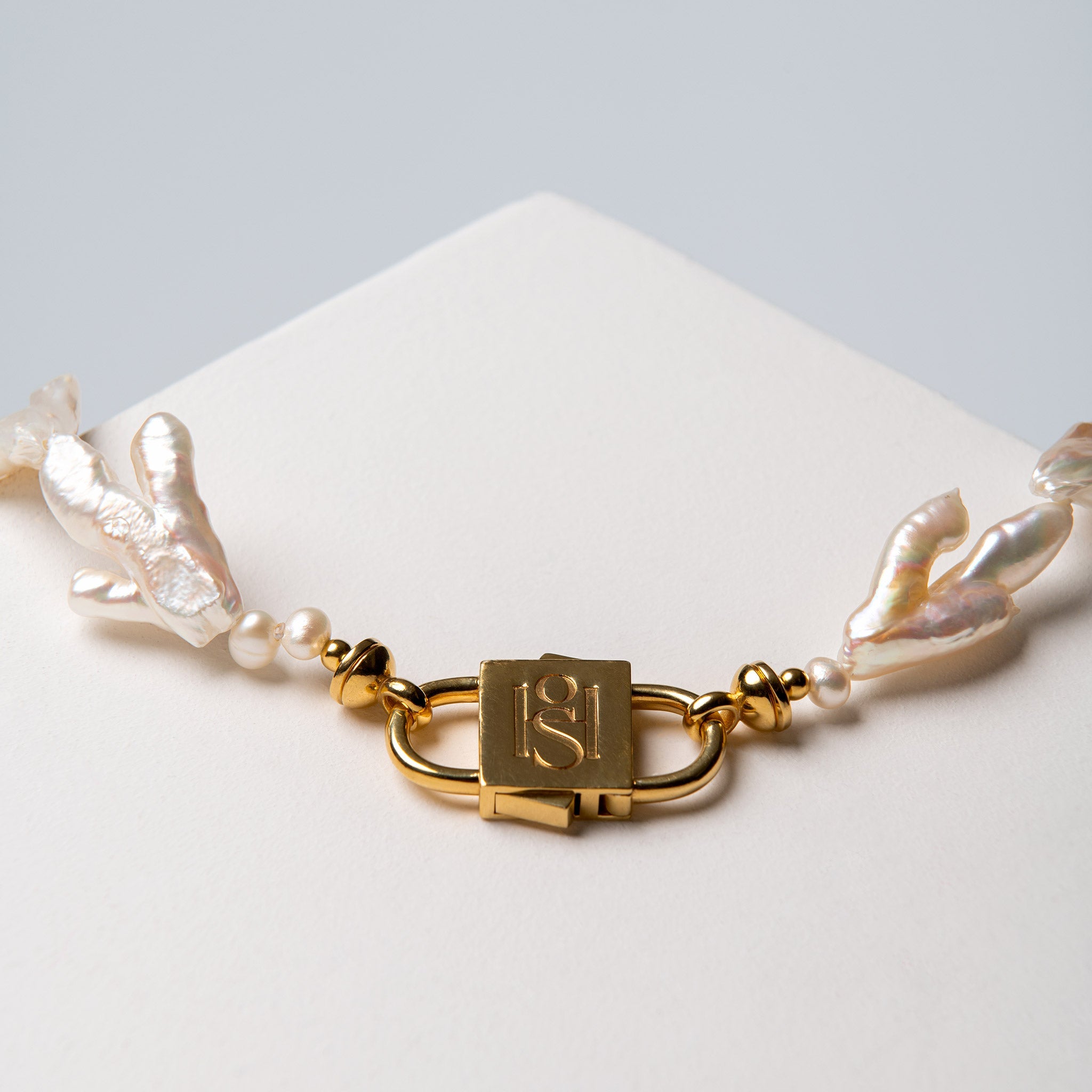 House of Sol - HoS - Unique High-end Fine Jewelry for unapologetic women. 